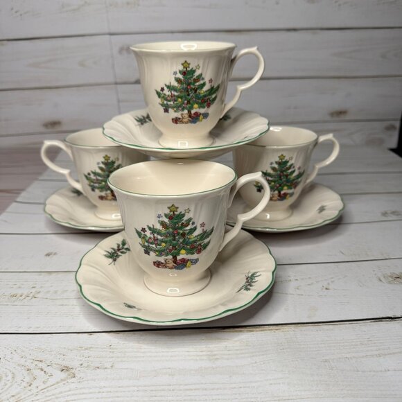 Nikko Happy Holidays Coffee Tea Cups & Saucers Lot of 4 Christmas Tree Japan - Picture 2 of 9
